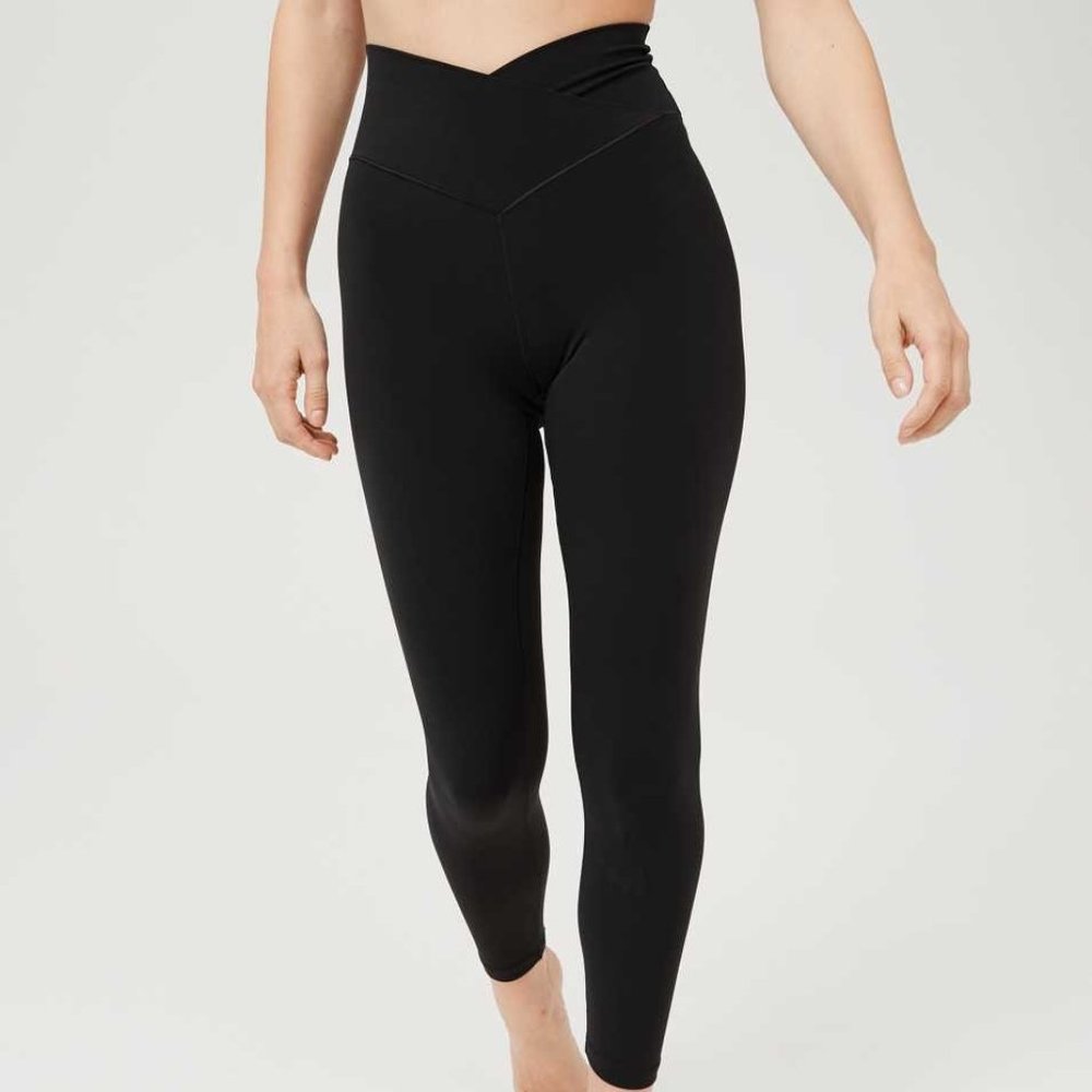 AERIE OFFLINE REALME HIGHWAISTED CROSSOVER LEGGING